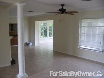 4th image of 2861 Theresa Ln