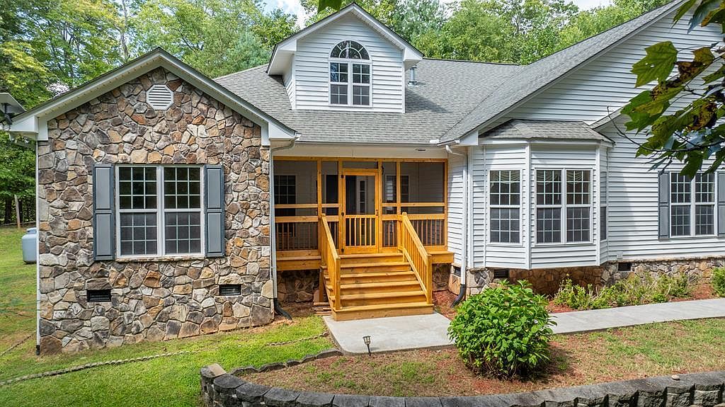 506 Chapel Hill Dr, Franklin, NC 28734 | Zillow