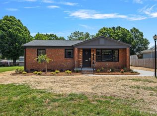 1440 Orvis St, Charlotte, NC 28216