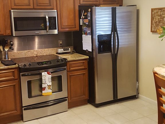 3rd image of 2737 Countryside Blvd APT 108