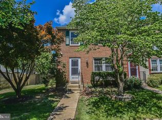 10306 Granite Creek Ln, Oakton, VA 22124