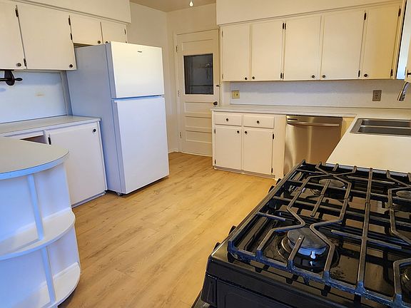 3rd image of 6631 NW Ferris Ave