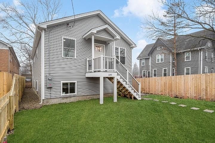 1st image of 109 Stamford Ave
