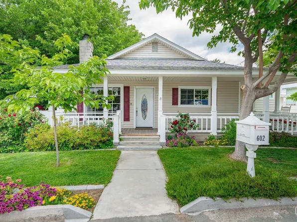 602 Rose Ave, Taft, CA 93268