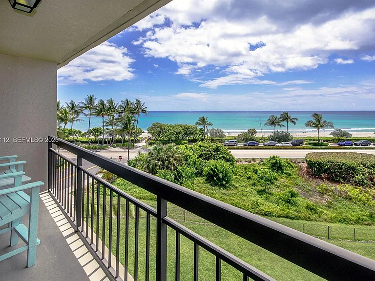 101 S Seas Dr #502 — Photo 1