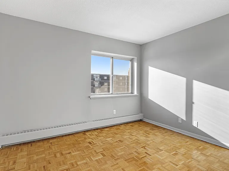 810 Canterbury Ave — Photo 64