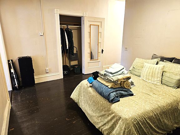 2nd image of 80 Doyle Ave #1R