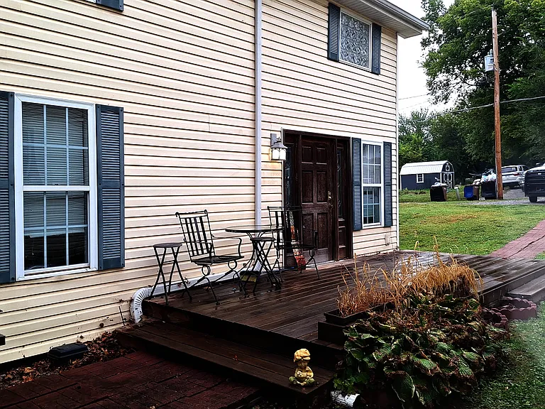 1305 Unity St — Photo 17