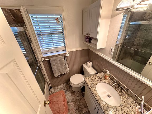 5th image of 4222 Newton Ave APT 201