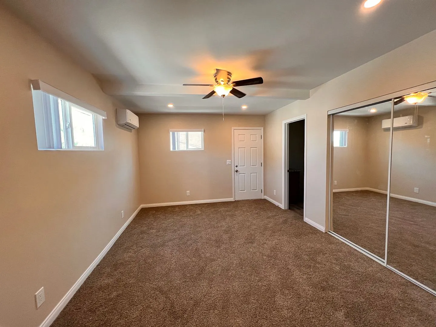 4247 Investors, LLC — Photo 3