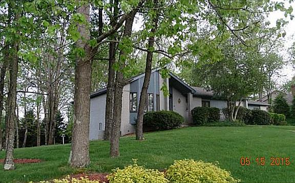 3rd image of 401 Lorenzo Ln