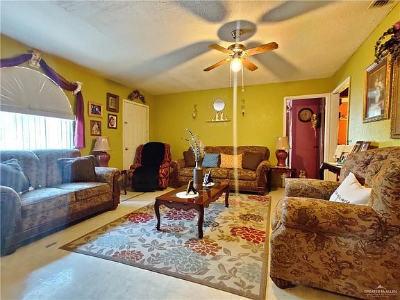 3rd image of 604 Green Meadow Dr