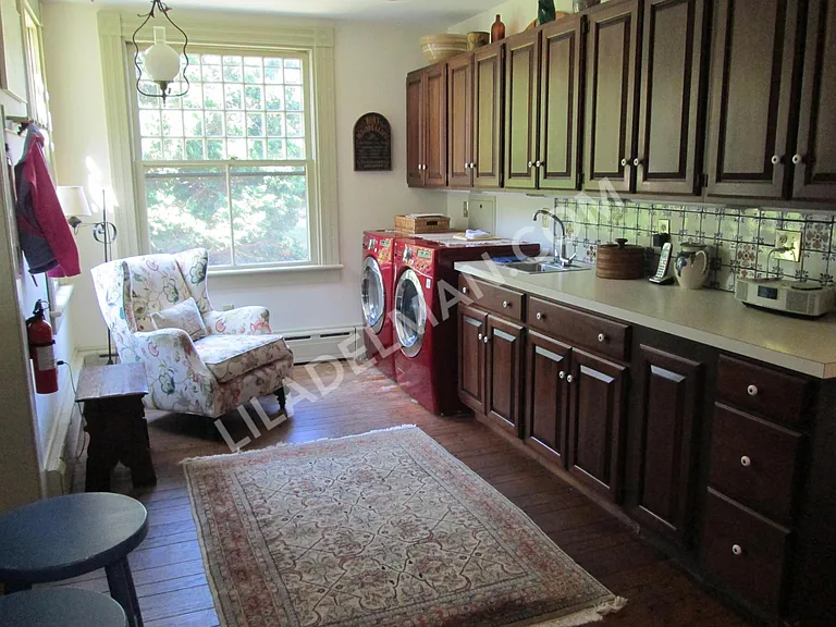 28 Newport St — Photo 12