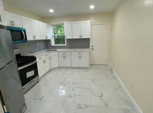 497 Calhoun St, Trenton, NJ 08618