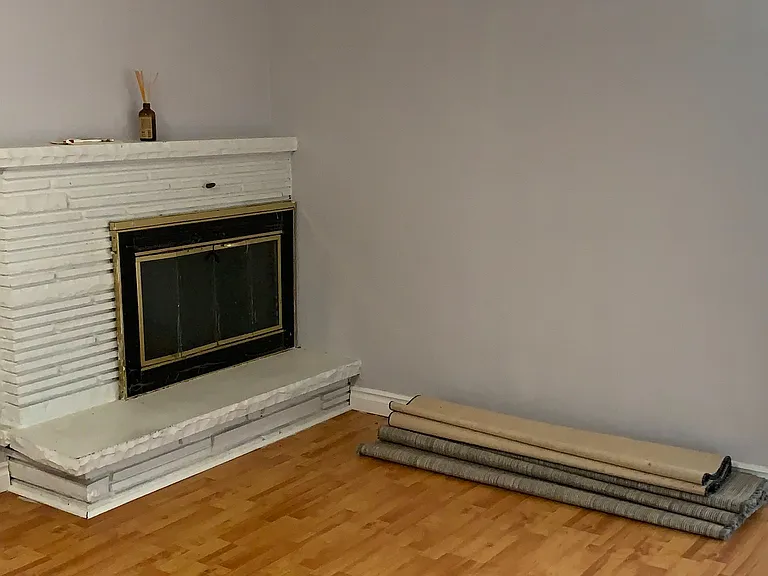 870 Consort Cres #LOWER — Photo 8