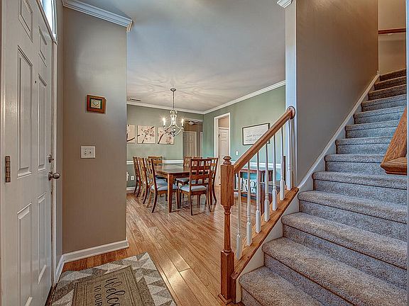 3rd image of 2178 Southridge Dr