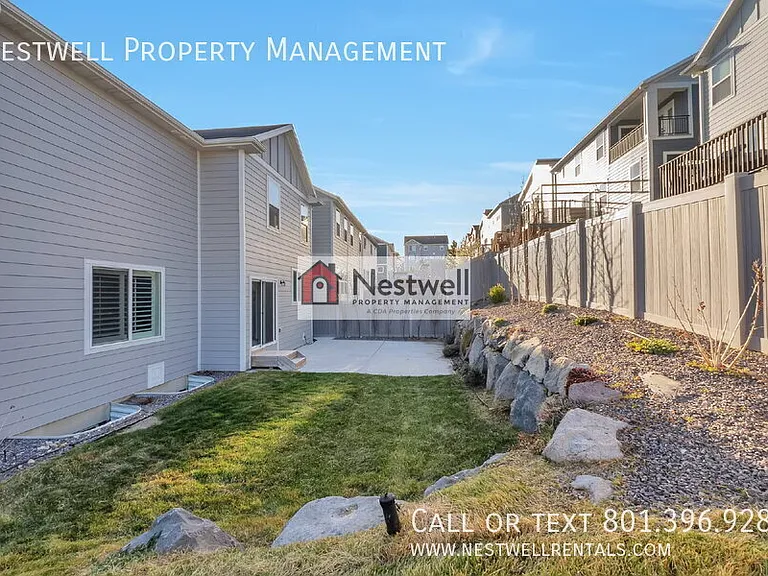 2218 W Granite Arch Way — Photo 24