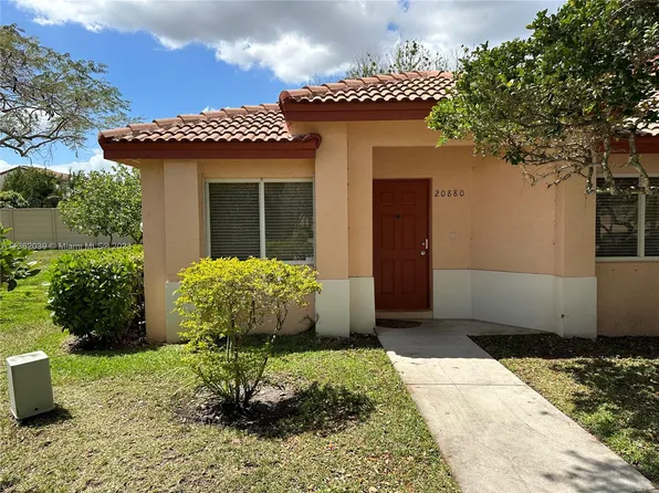 20880 NW 3rd Ct, Pembroke Pines, FL 33029