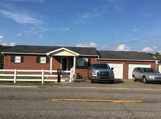 16274 Winfield Rd, Winfield, WV 25213