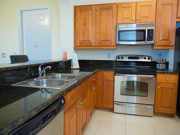 5th image of 3500 Oaks Clubhouse Dr APT 311