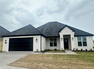 3617 E Greystone Dr, Fayetteville, AR 72764