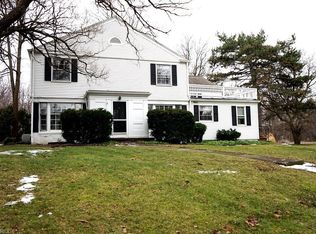 20500 Byron Rd, Shaker Heights, OH 44122