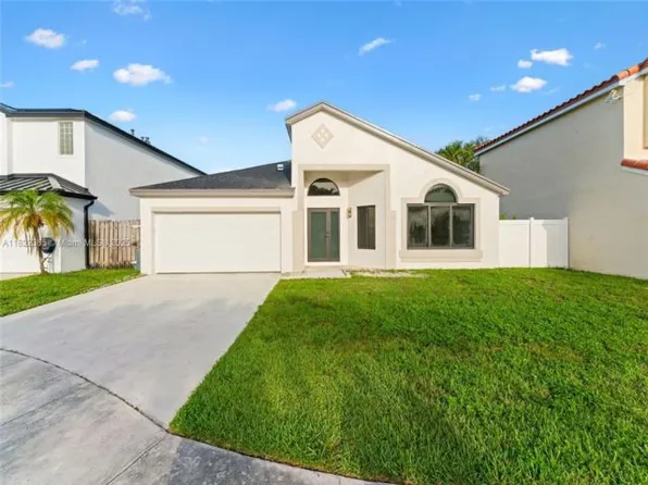 9940 SW 155th Ave, Miami, FL 33196