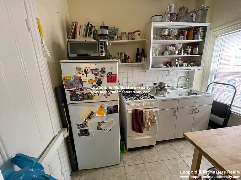 24 Mt. Vernon St apartment — Photo 35