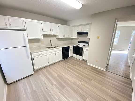 3rd image of 534 Wright Ave #2113SC