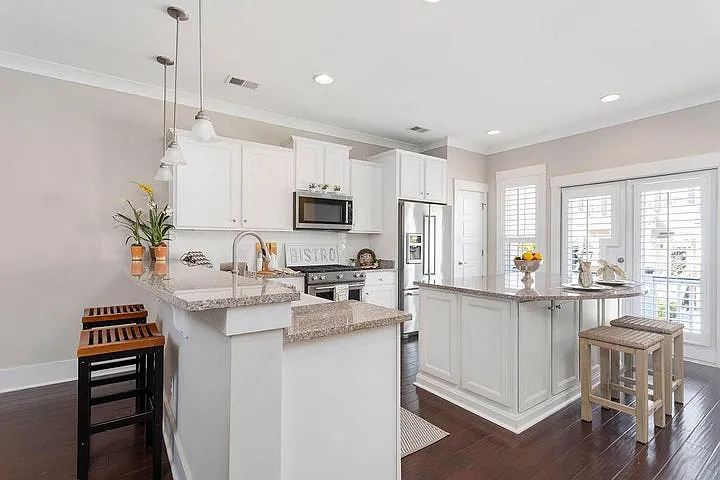 1927 Carolina Towne Ct — Photo 12