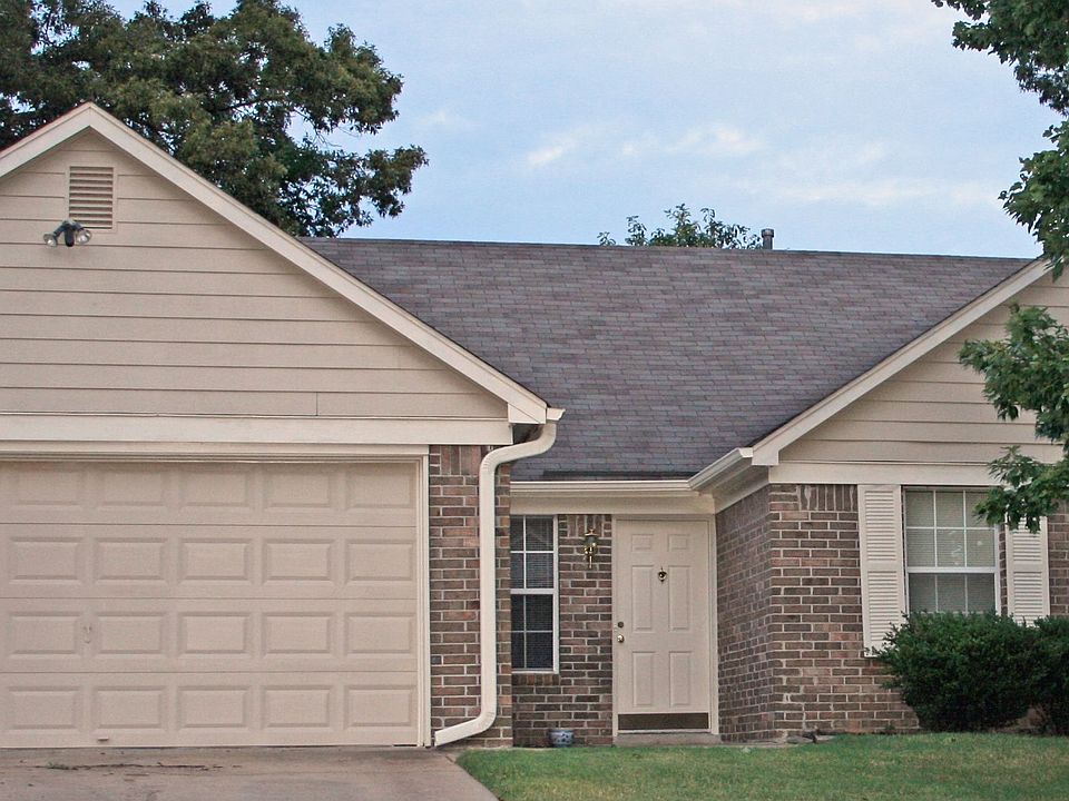 Exterior is freshly painted.