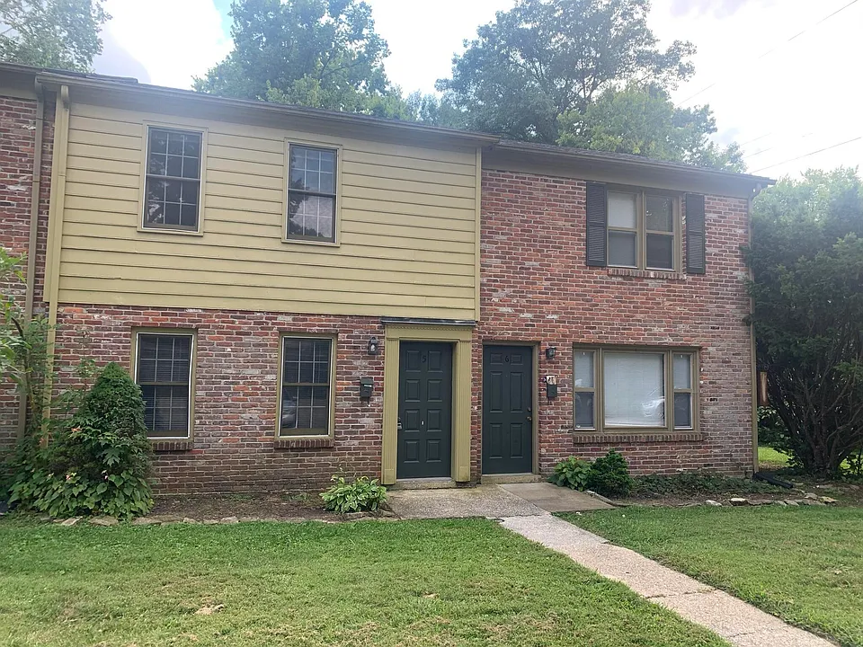 1104 Collins Ln #6
