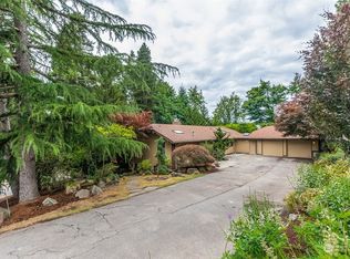 8412 SE 53rd Pl, Mercer Island, WA 98040