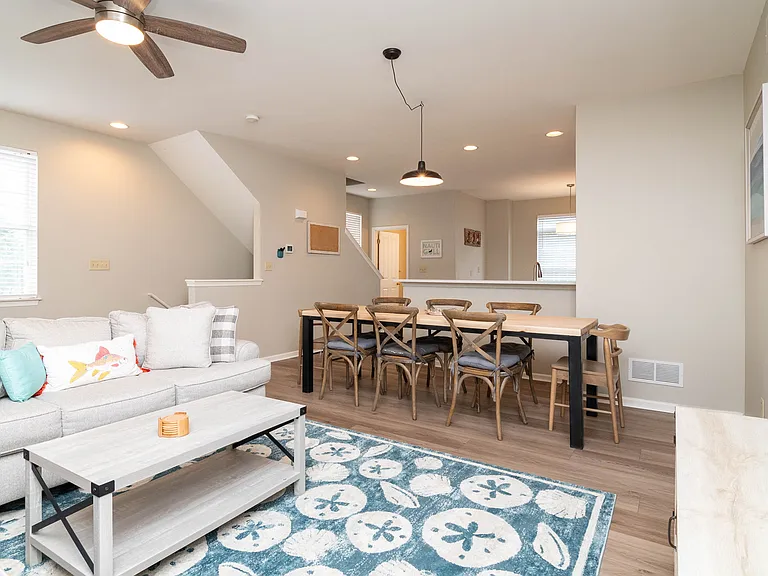 20360 Adriana Ln — Photo 15