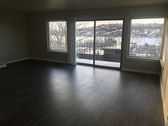 View of Downtown and Lake Union from the unit - west-facing unit