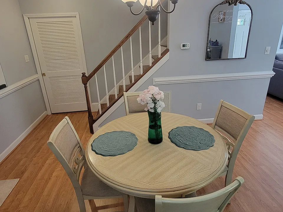 483 Summerwalk Cir #483