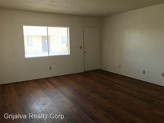 4th image of 2428 N Fontana Ave 08-unit 6229205