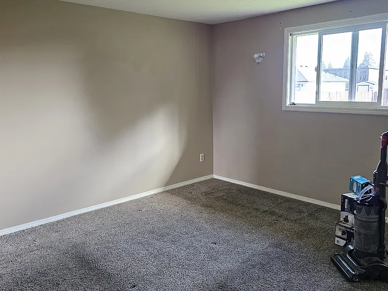 2209 NE 88th St — Photo 17