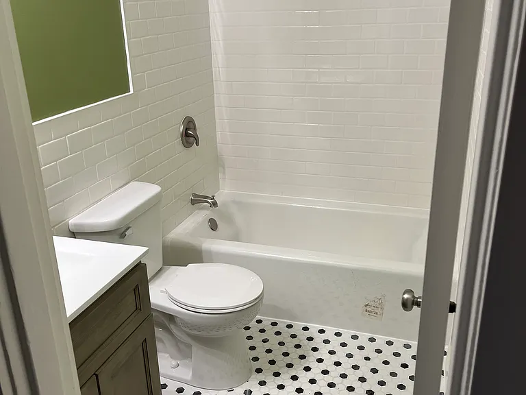 508 Howard Rd — Photo 6