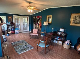 586 Sells Ln, Trenton, GA 30752