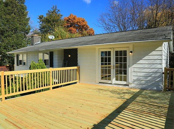4th image of 33237 N Lake Shore Dr