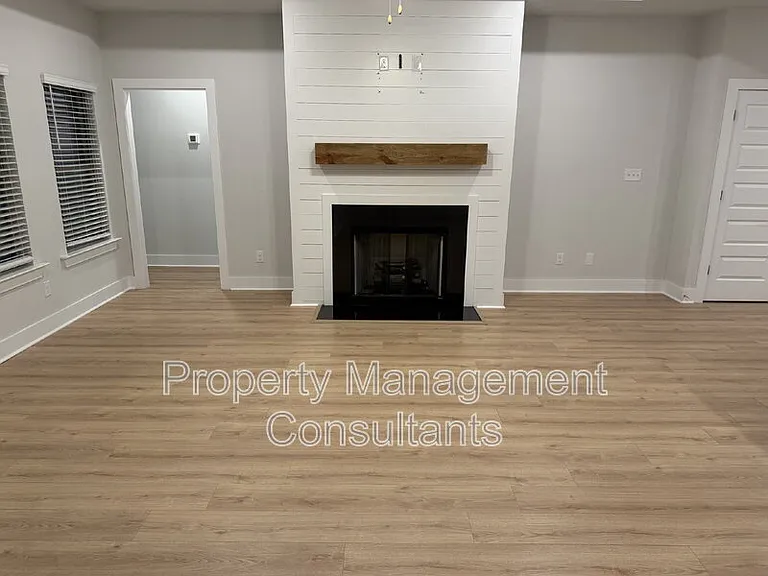14872 Demarie Ln — Photo 10