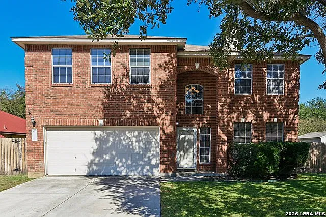 3 bed, 2.5 bath, 2345 sqft, $2,200 — Photo 2