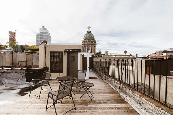 Rented by Sky Management | media 50