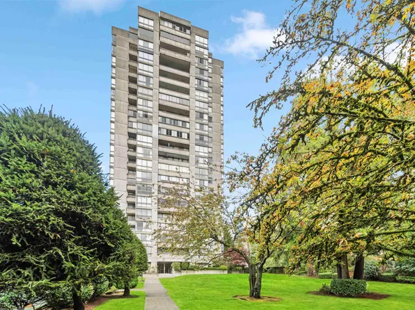 9280 Salish Ct #801, Burnaby, BC V3J 7J8