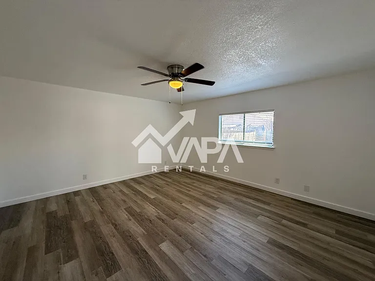 7106 Sunlit Trail Dr — Photo 14