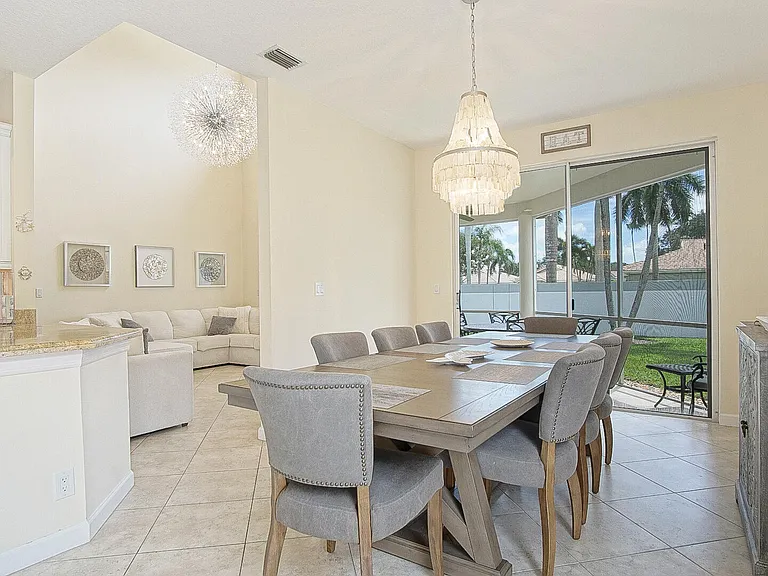 8176 Quail Meadow Way — Photo 14