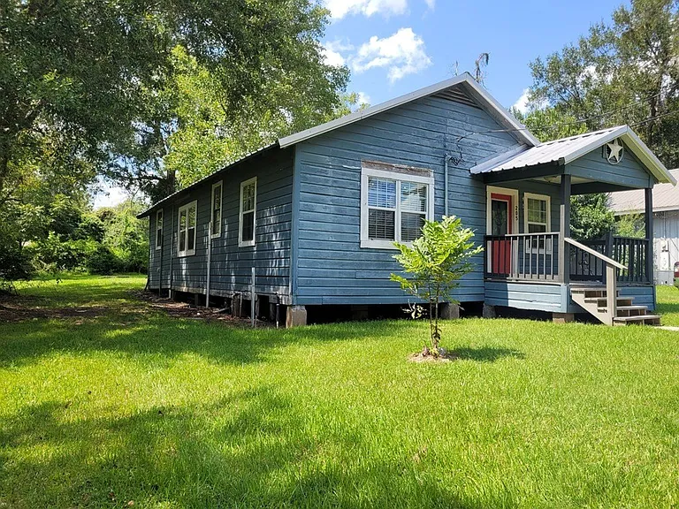 205 N Lelia Ave — Photo 3