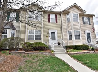 1336 Windsor Ct, Geneva, IL 60134