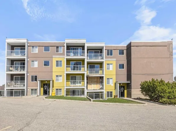 4455 D SW Greenview Dr NE #402, Calgary, AB T2E 6M1